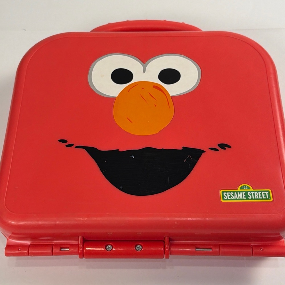 Sesame Street Elmo On the Go letter case